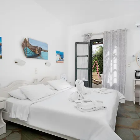 Eleni Rooms Parikia  Exterior photo