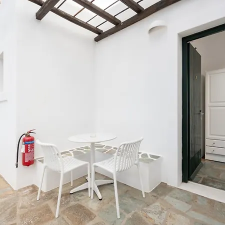 Eleni Rooms Parikia  Exterior photo